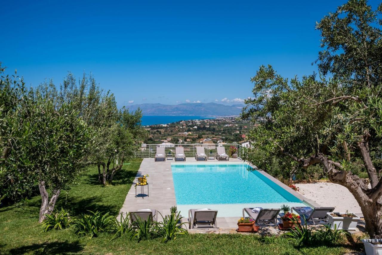Villa Maria Con Piscina E Vista Mare Castellammare del Golfo Luaran gambar
