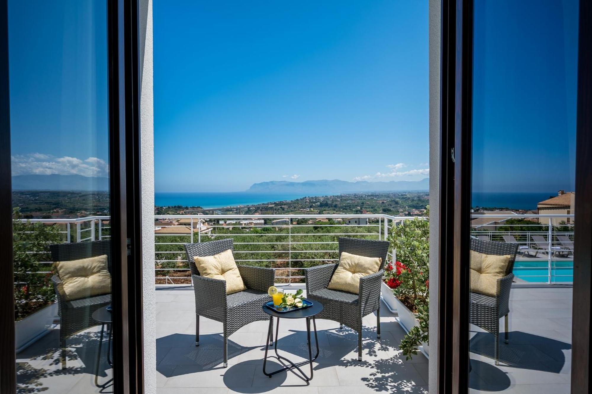 Villa Maria Con Piscina E Vista Mare Castellammare del Golfo Bilik gambar